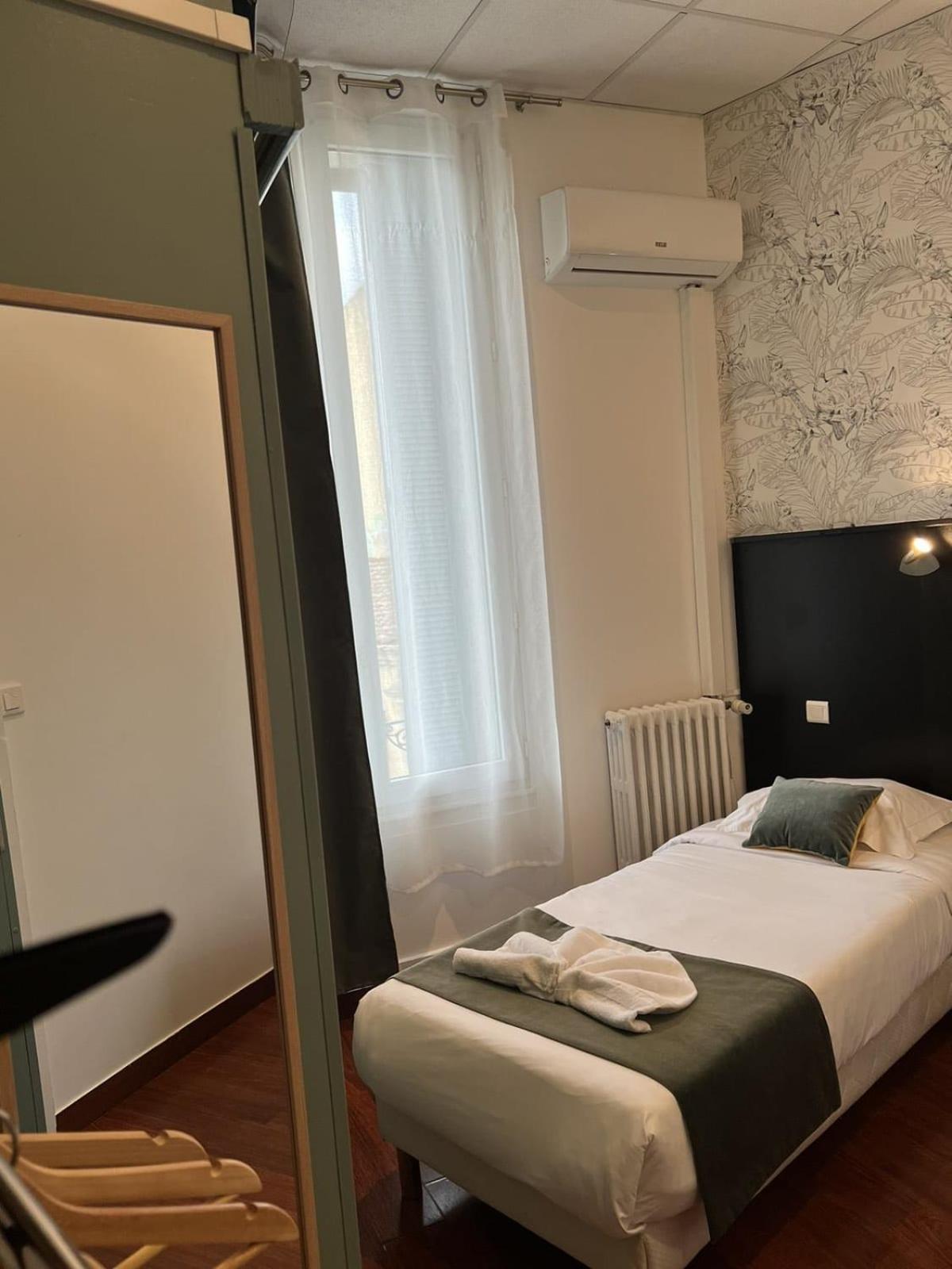 Hotel Abalone - Centre Gare Ним Экстерьер фото
