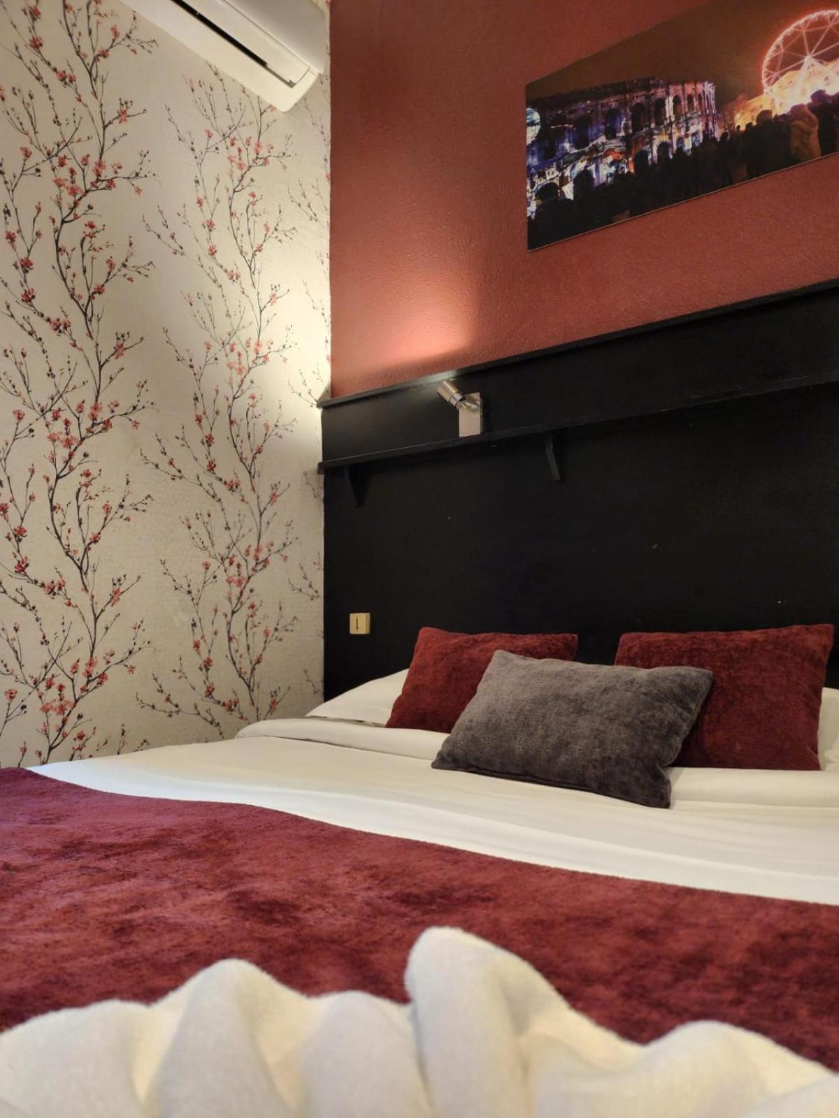 Hotel Abalone - Centre Gare Ним Экстерьер фото