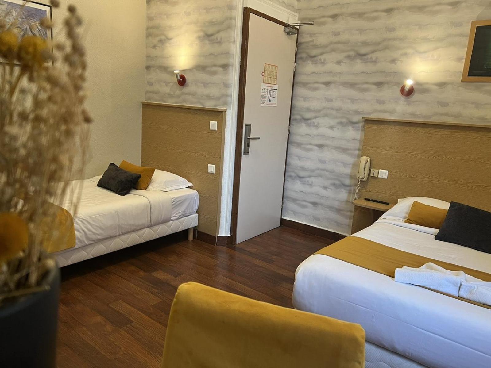Hotel Abalone - Centre Gare Ним Экстерьер фото
